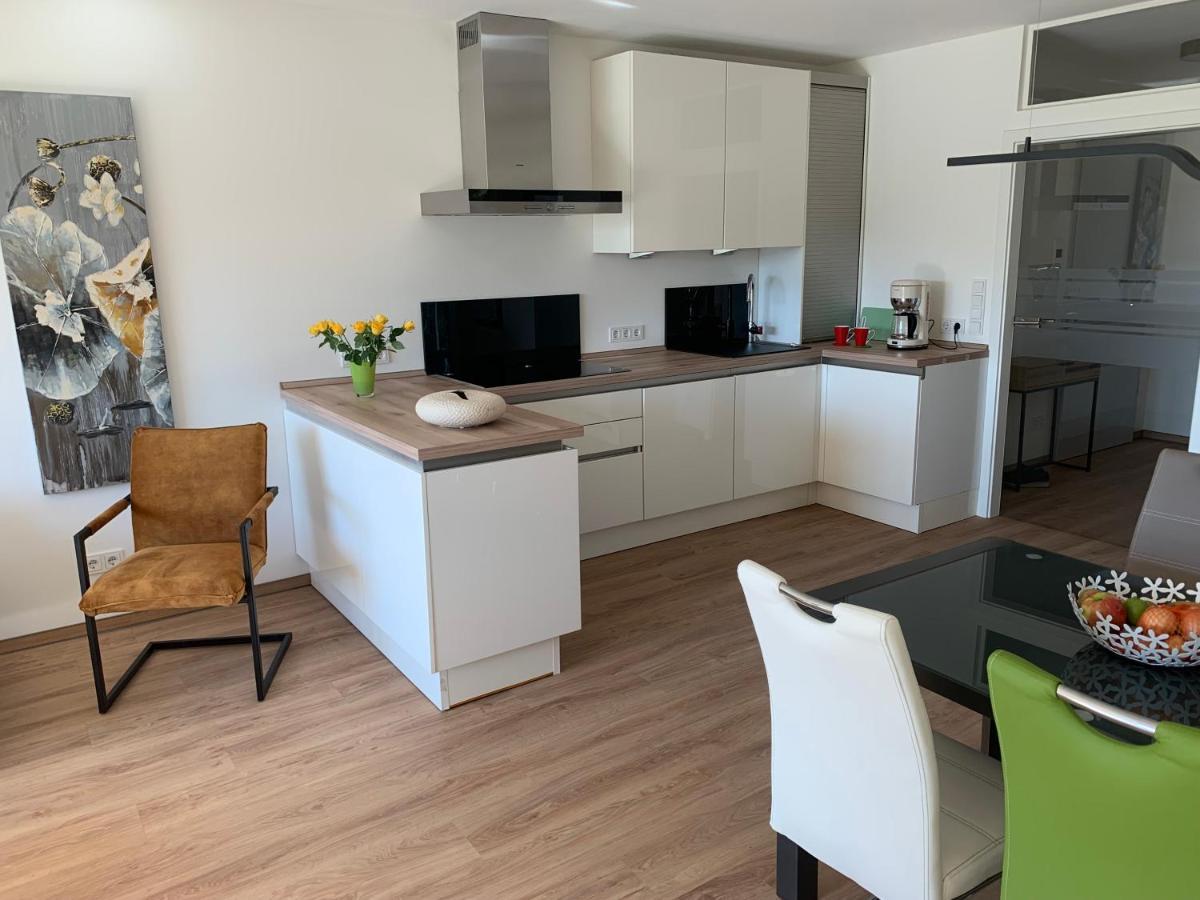 Apartment Casada: 3-zimmer-zuhause Mit Buero Wismar